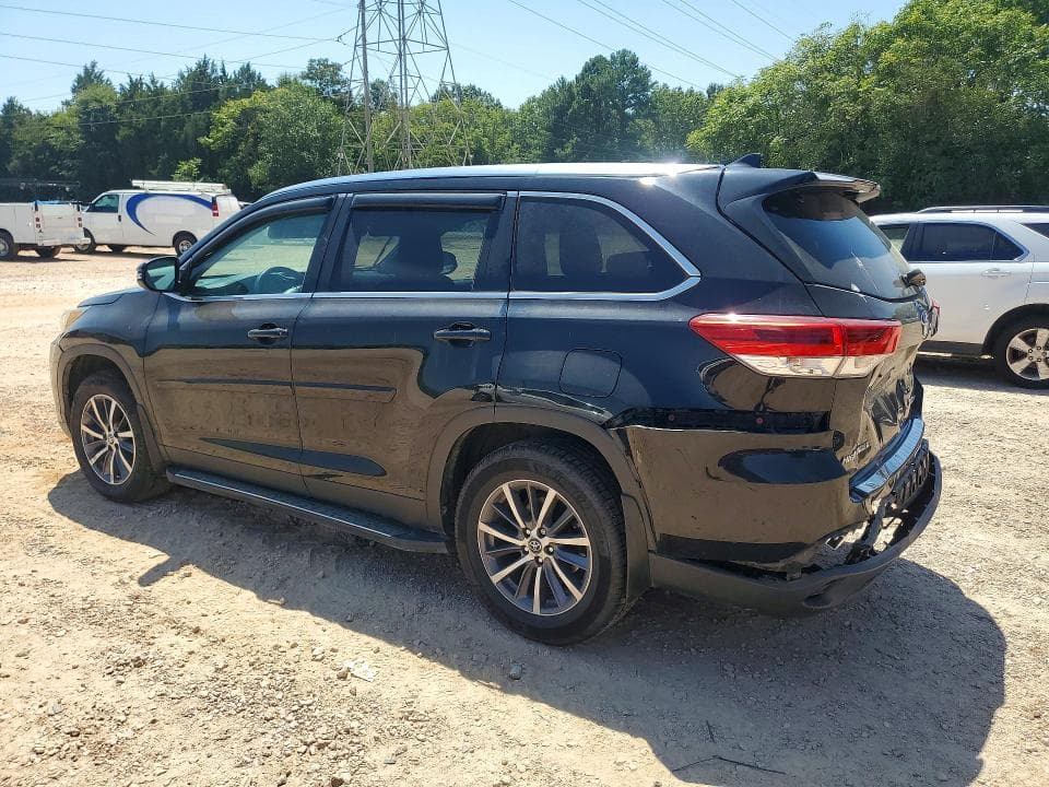 2019 TOYOTA HIGHLANDER XLE 2
