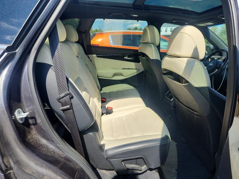 2017 KIA SORENTO SX LIMITED V6 11