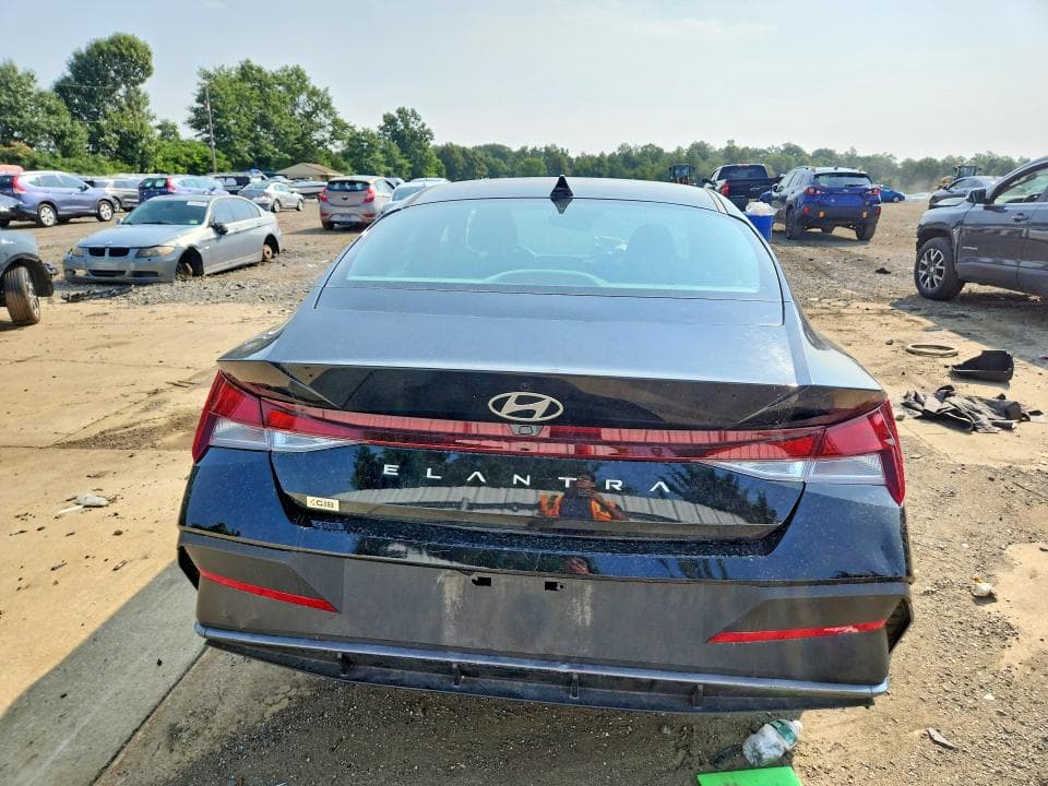 2024 HYUNDAI ELANTRA SEL 6