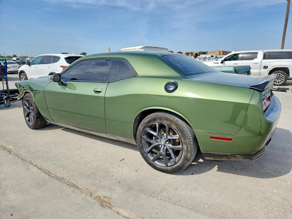 2021 DODGE CHALLENGER SXT 2