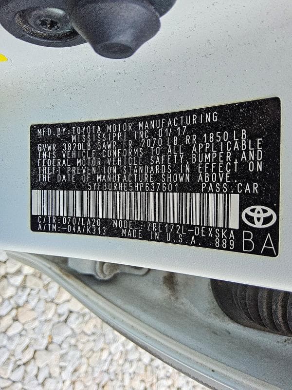 2017 TOYOTA COROLLA XSE 13