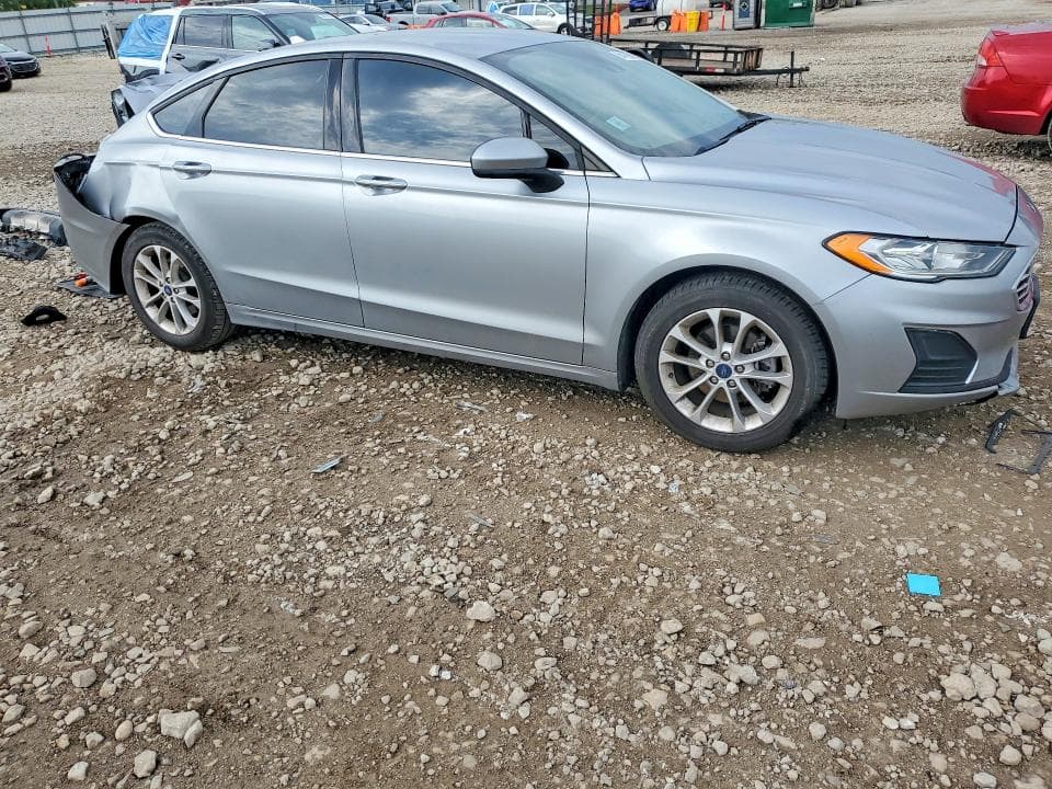 2020 FORD FUSION SE 4