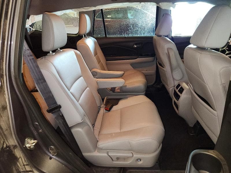 2019 HONDA PILOT TOURING 11