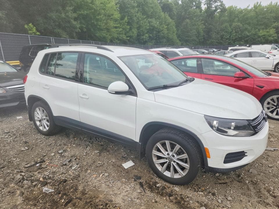 2018 VOLKSWAGEN TIGUAN LIMITED 4