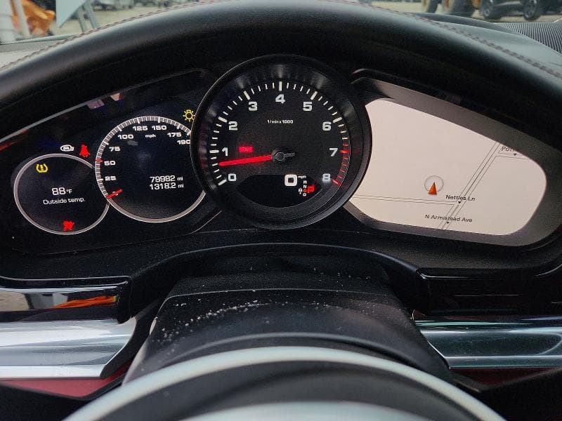 2018 PORSCHE PANAMERA 4 9