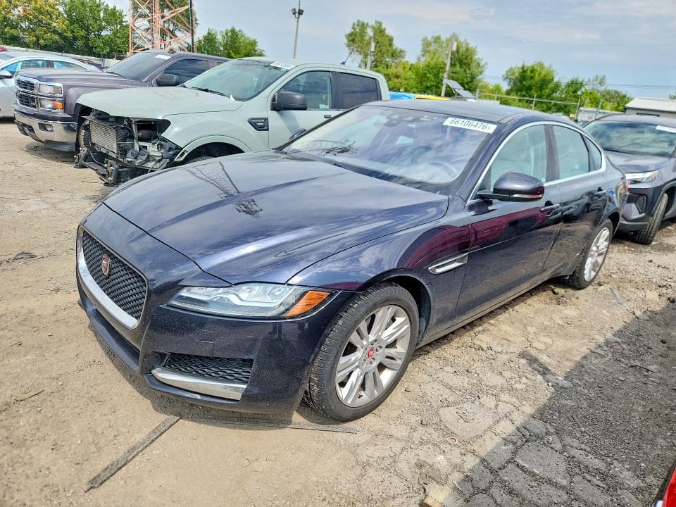 2017 JAGUAR XF PREMIUM - 1