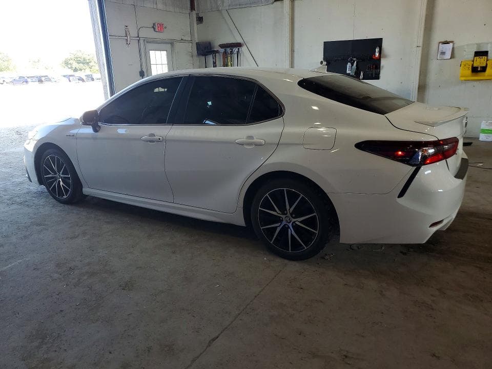 2021 TOYOTA CAMRY SE 2