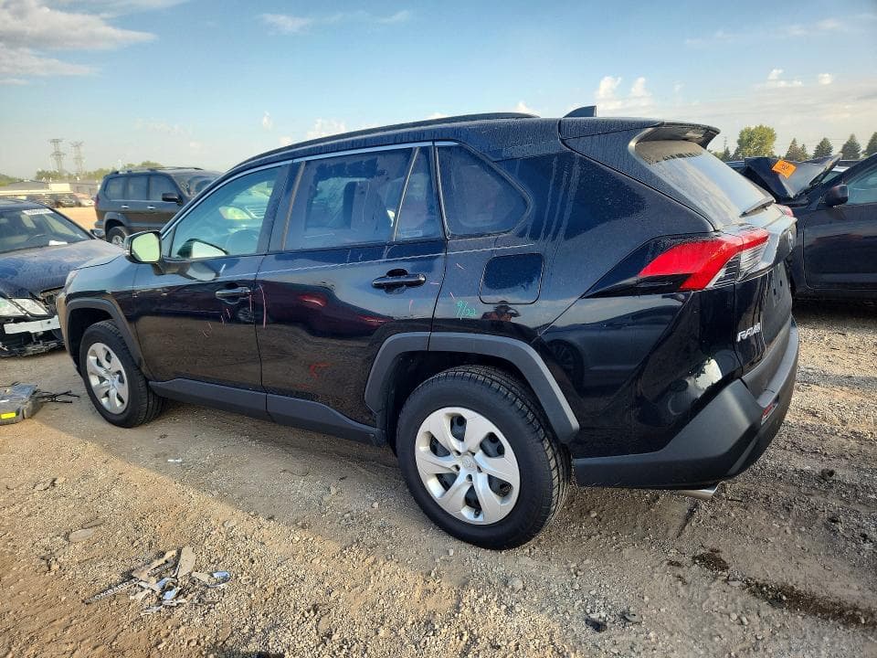 2020 TOYOTA RAV4 LE 2