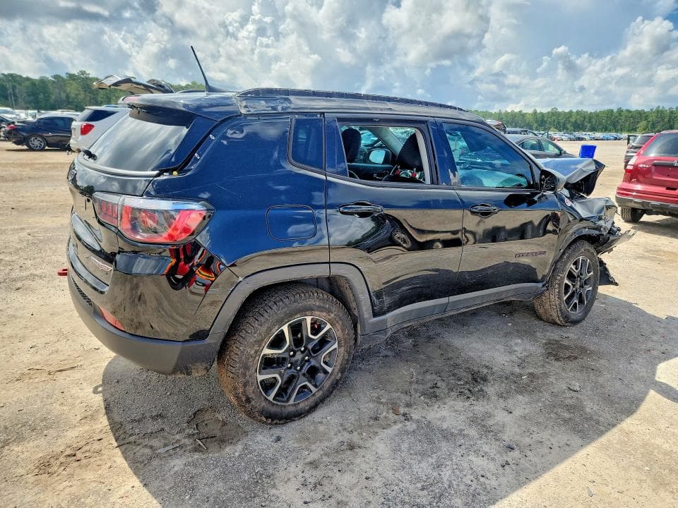 2019 JEEP COMPASS TRAILHAWK 3
