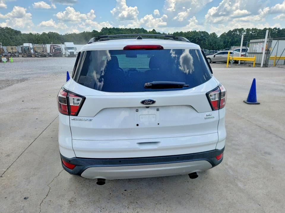 2017 FORD ESCAPE SE 6