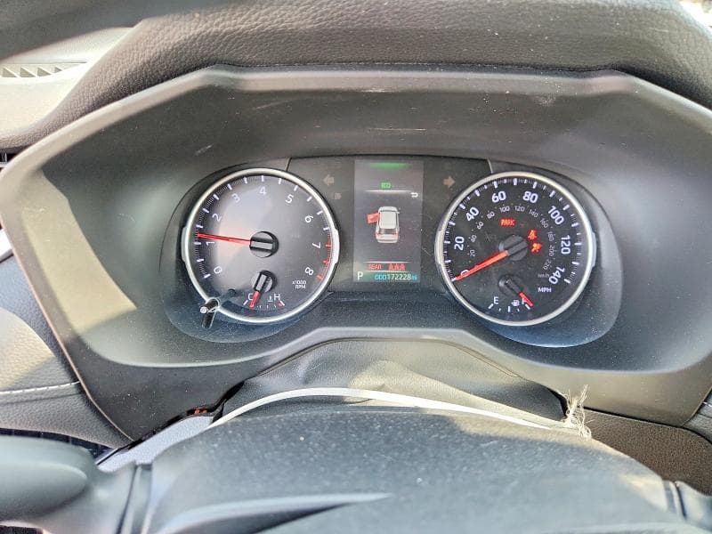2021 TOYOTA RAV4 LE 9