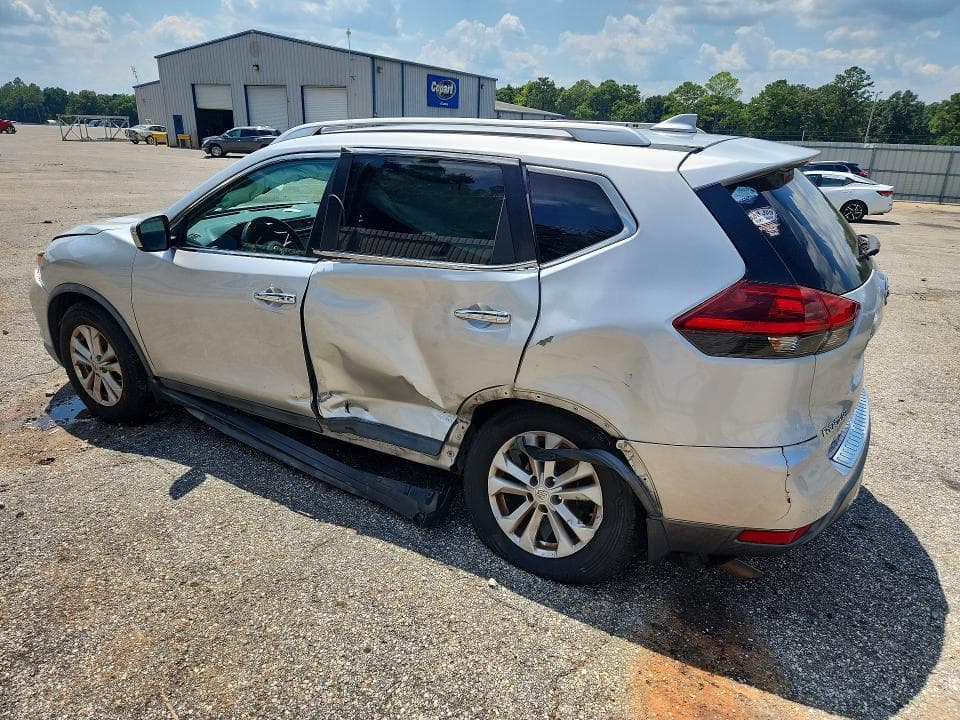 2018 NISSAN ROGUE SV 2