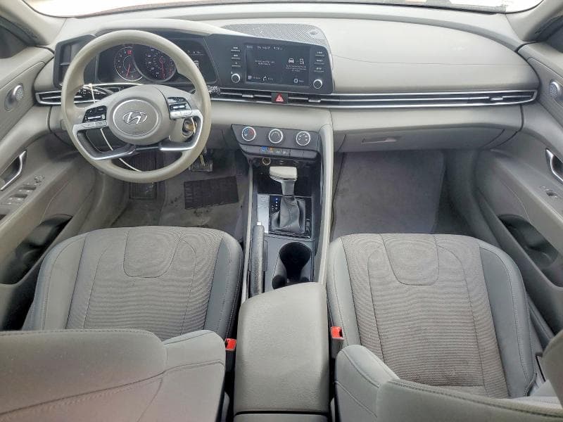 2021 HYUNDAI ELANTRA SE 8