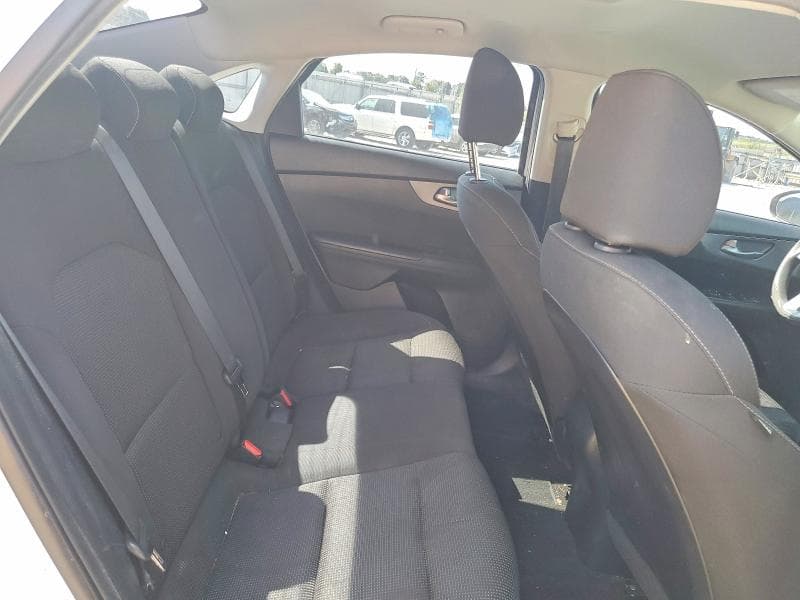 2019 KIA FORTE LXS 10