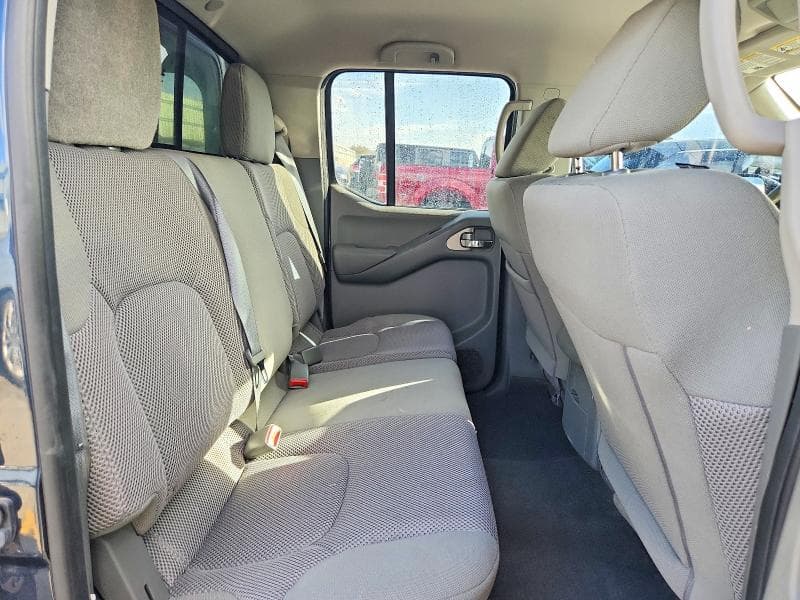 2018 NISSAN FRONTIER SV 11