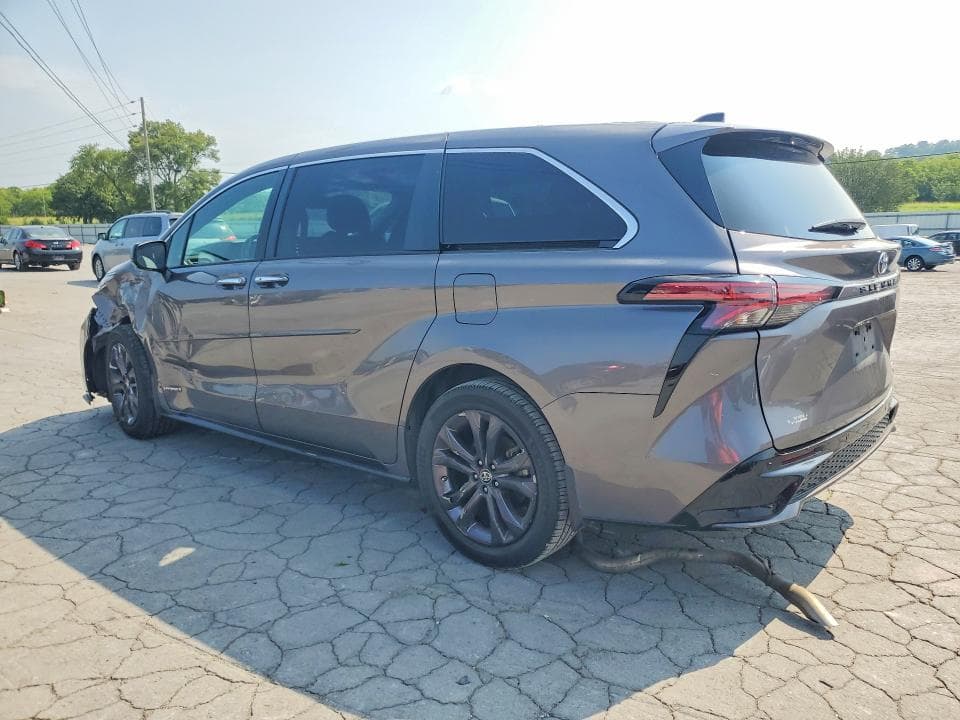2021 TOYOTA SIENNA XSE 2