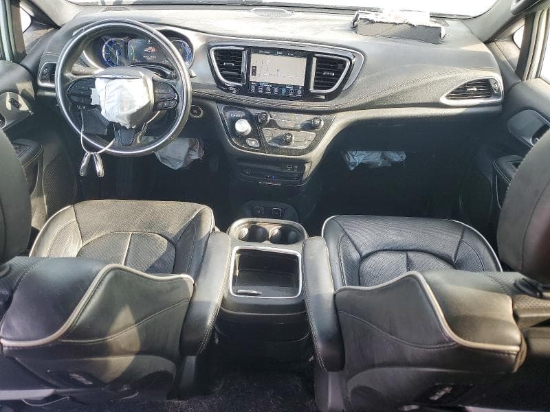 2020 CHRYSLER PACIFICA HYBRID LIMITED 8
