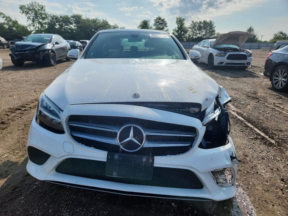 2019 MERCEDES-BENZ C 300 4MATIC 5