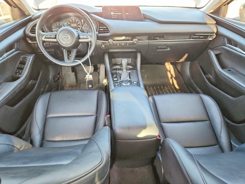 2021 MAZDA 3 SELECT 8