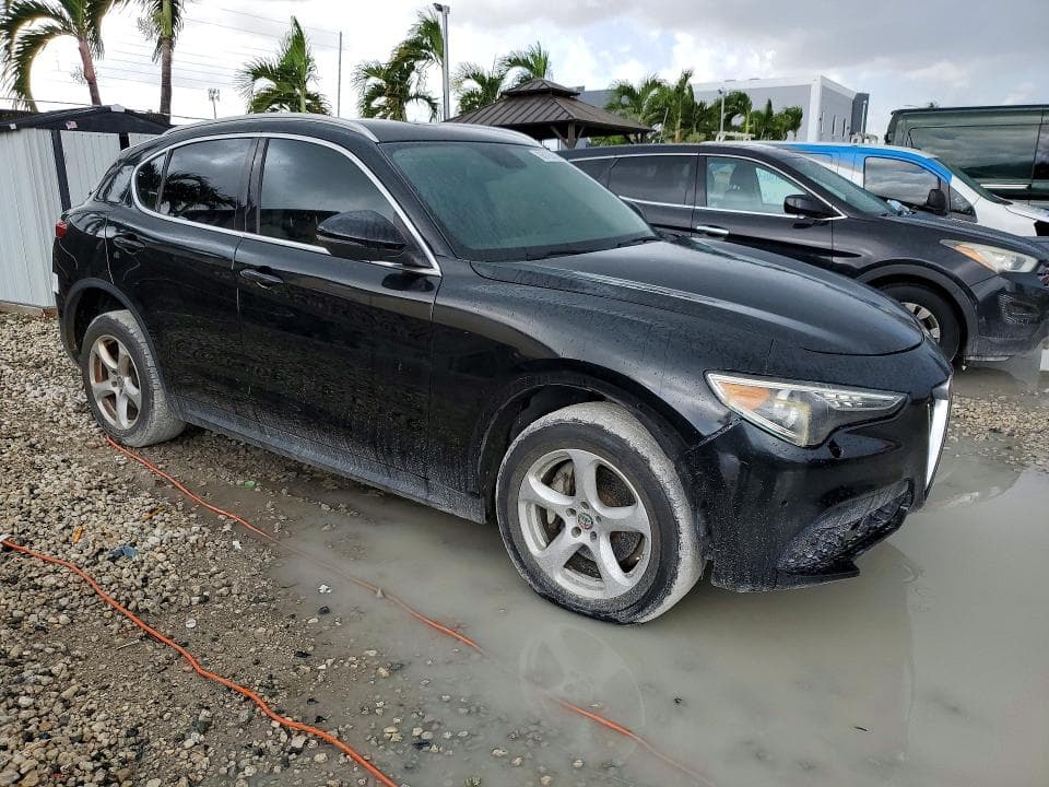 2018 ALFA ROMEO STELVIO 4