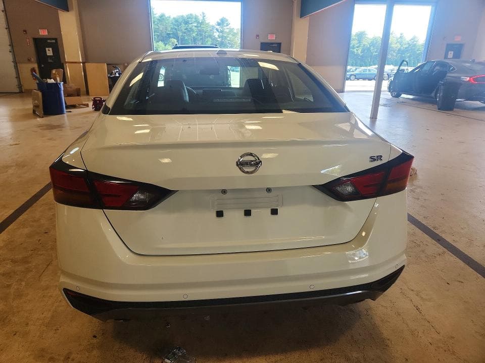 2022 NISSAN ALTIMA SR 6
