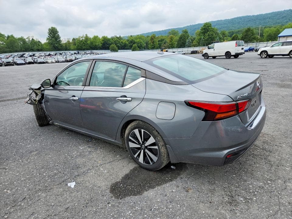 2022 NISSAN ALTIMA SV 2