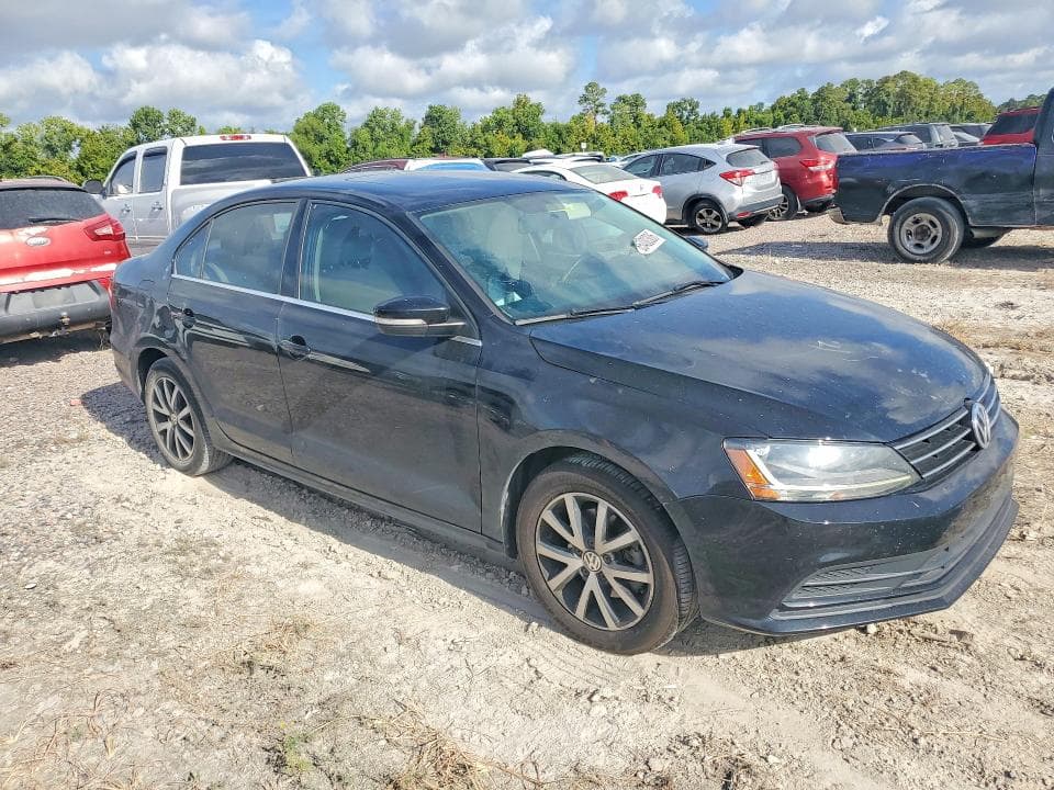 2017 VOLKSWAGEN JETTA SE 4