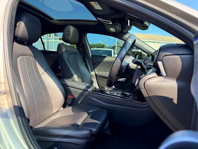 2019 MERCEDES-BENZ A 220 4MATIC 5