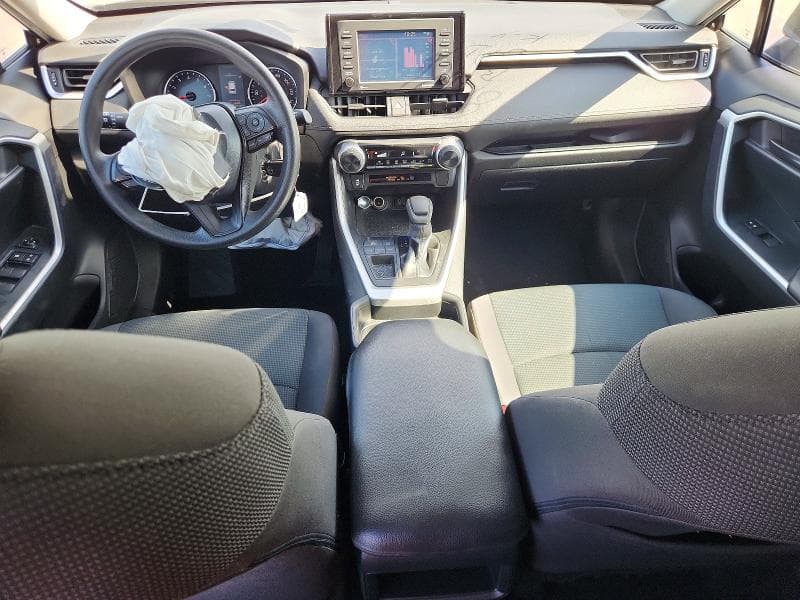 2021 TOYOTA RAV4 LE 8