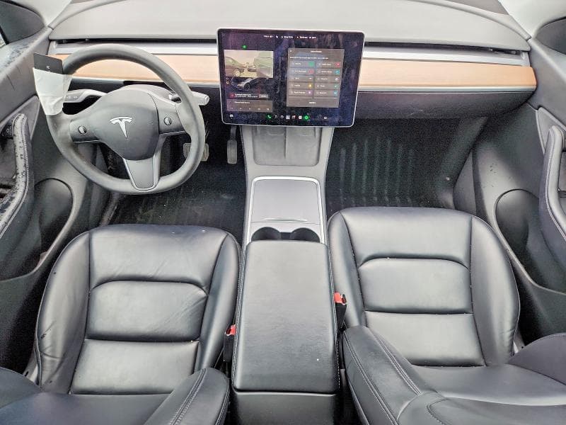 2022 TESLA MODEL Y 8