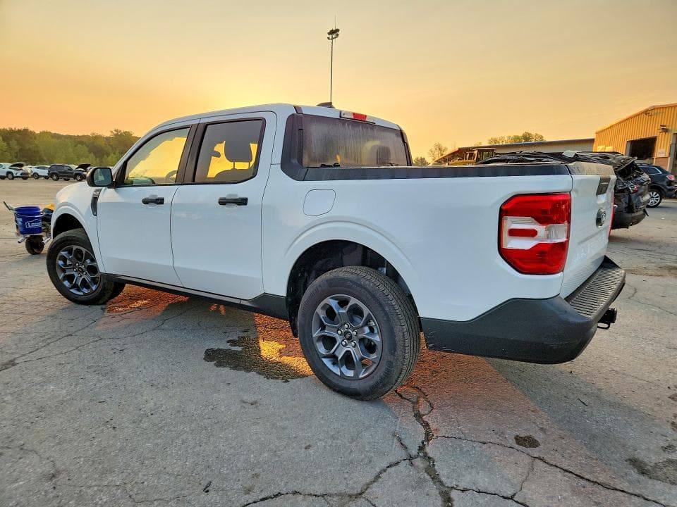 2025 FORD MAVERICK XLT 2