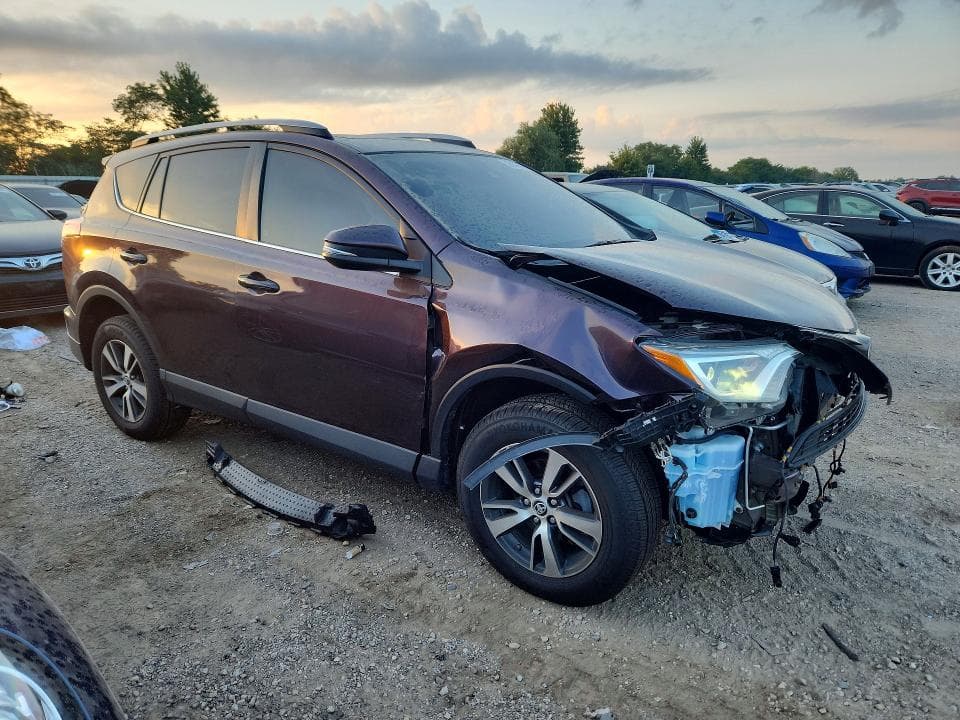 2017 TOYOTA RAV4 XLE 4