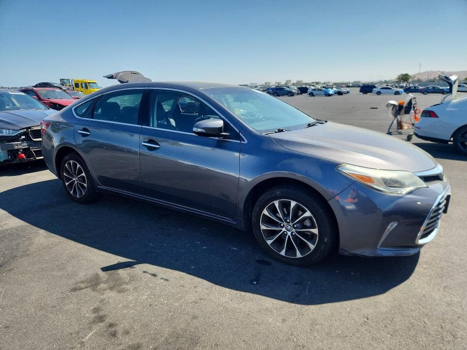 2018 TOYOTA AVALON XLE 4