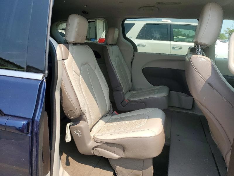 2018 CHRYSLER PACIFICA TOURING L 11