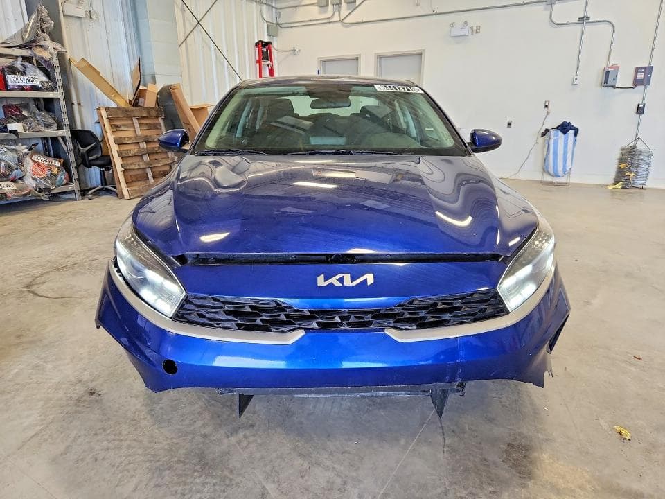 2023 KIA FORTE LX 5