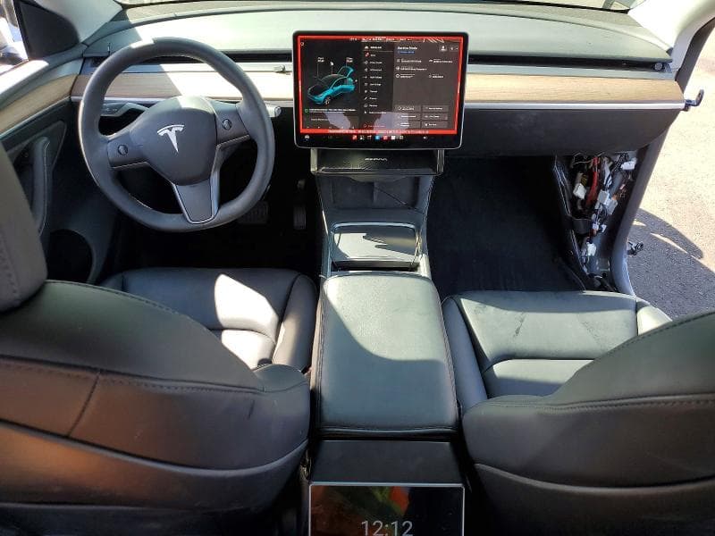 2023 TESLA MODEL Y 8