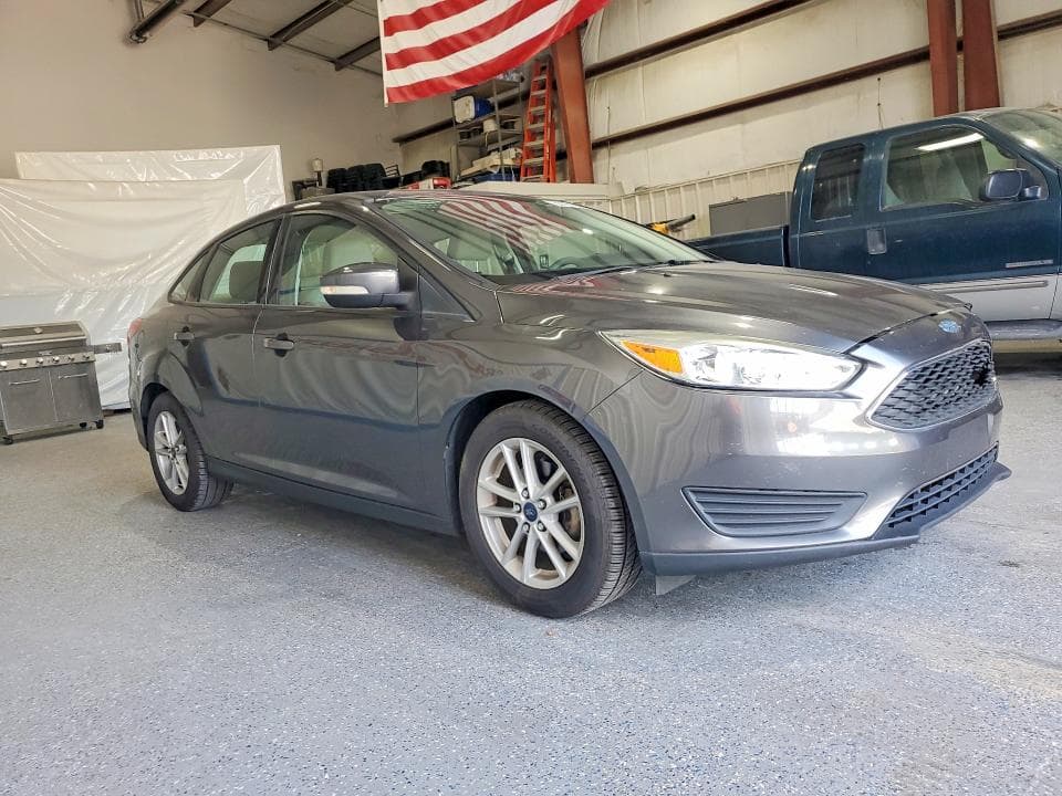 2017 FORD FOCUS SE 4