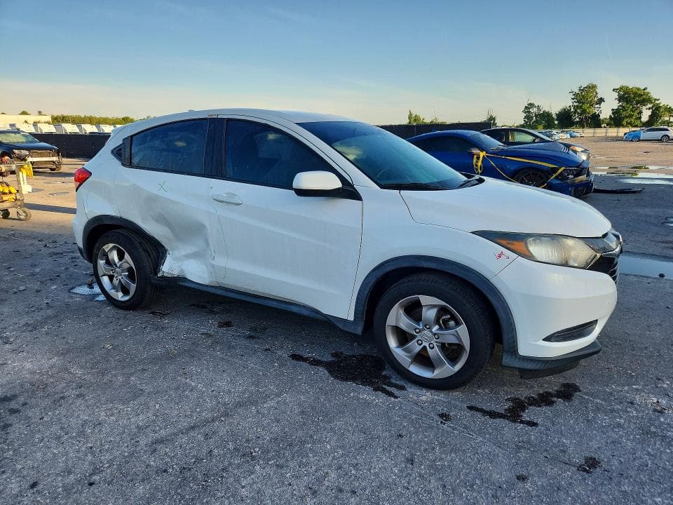 2017 HONDA HR-V LX 4