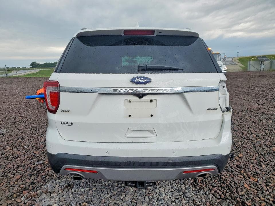 2017 FORD EXPLORER XLT 6