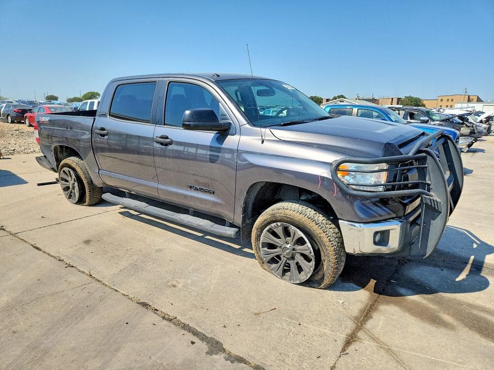 2017 TOYOTA TUNDRA CREWMAX SR5 4