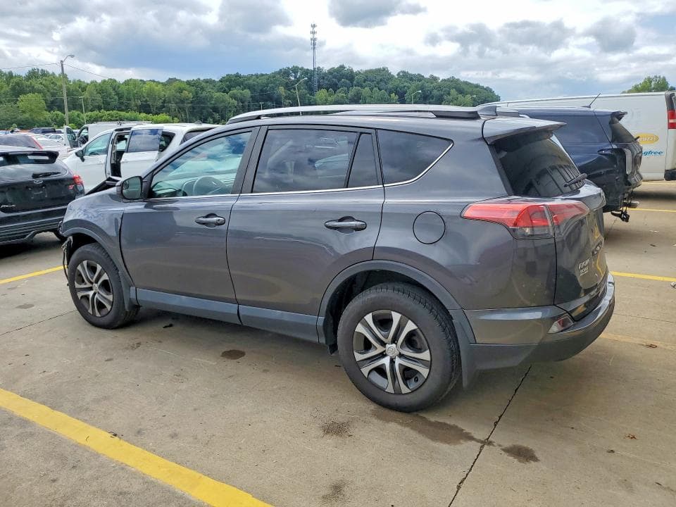 2018 TOYOTA RAV4 LE 2