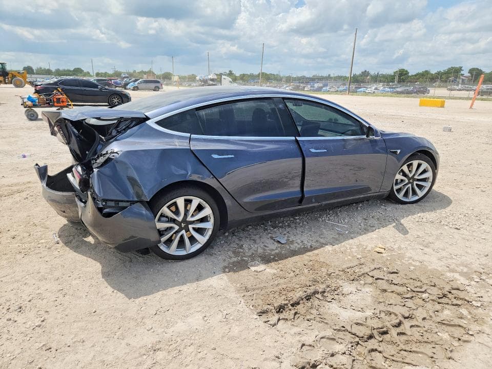 2020 TESLA MODEL 3 3