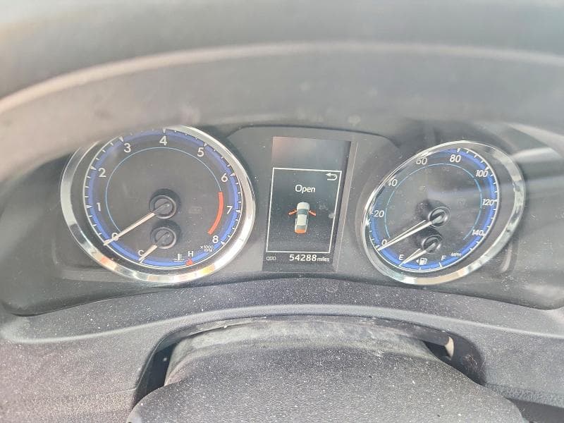 2019 TOYOTA COROLLA SE 9