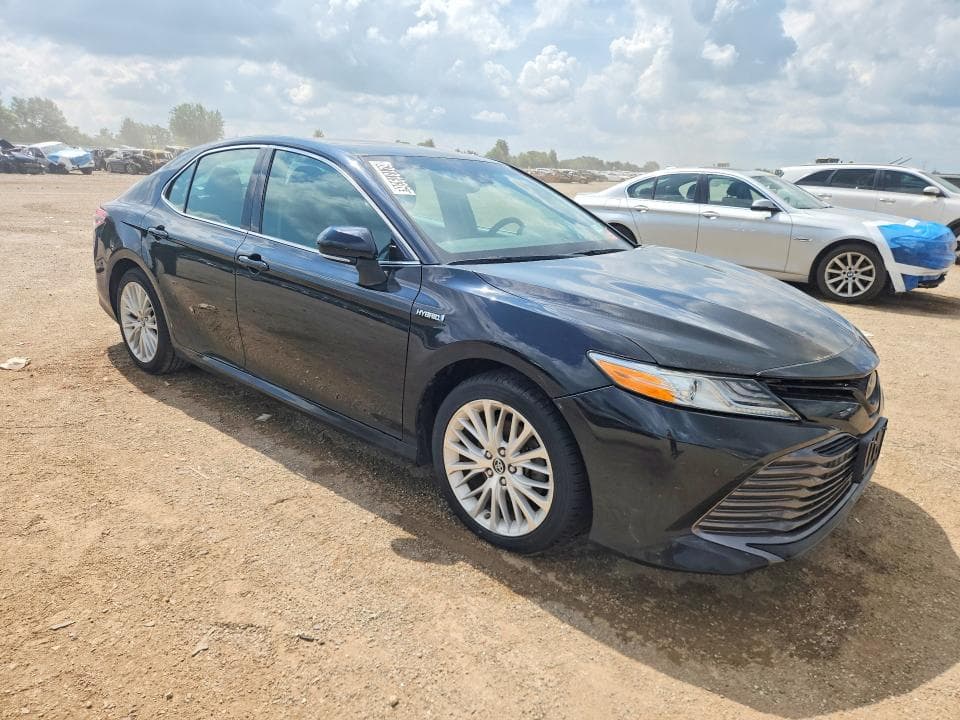 2018 TOYOTA CAMRY HYBRID XLE 4