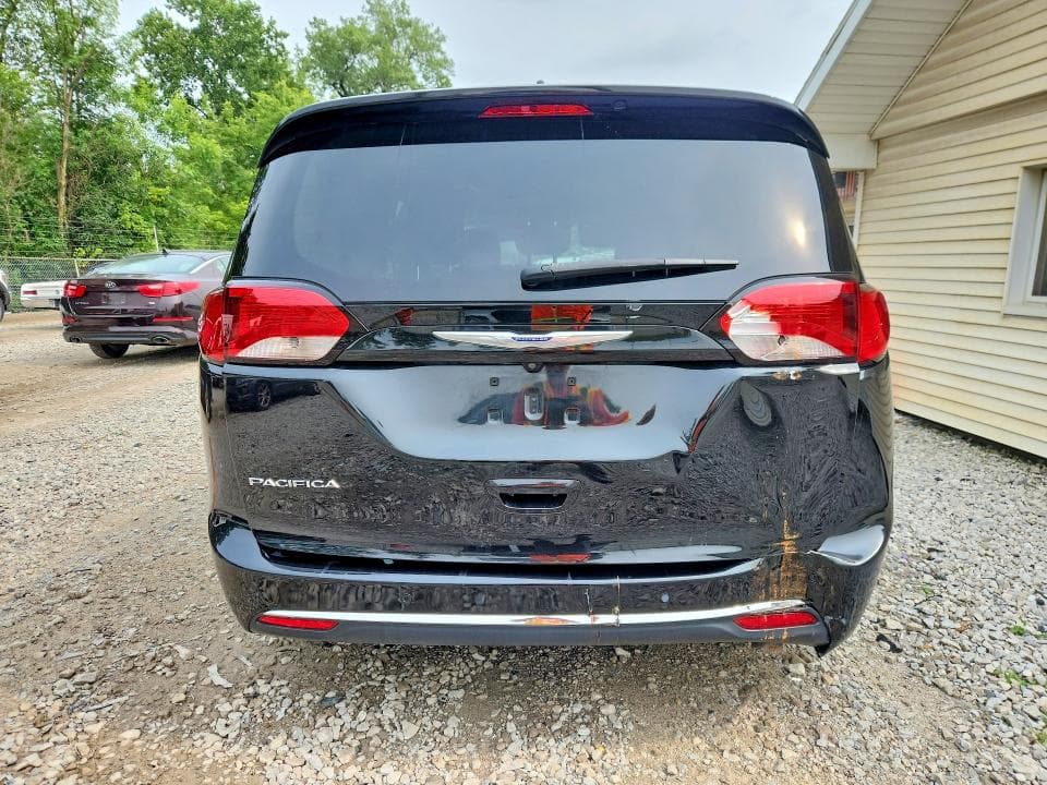 2020 CHRYSLER PACIFICA TOURING 6