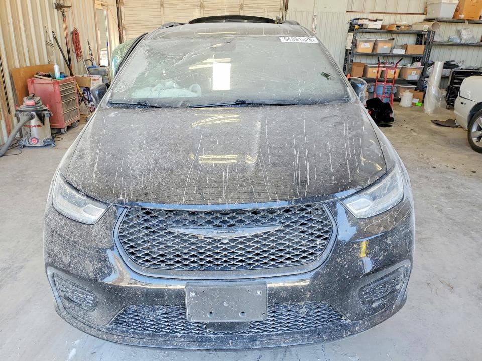 2021 CHRYSLER PACIFICA LIMITED 5