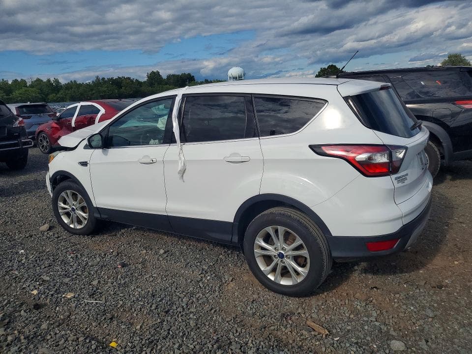 2017 FORD ESCAPE SE 2