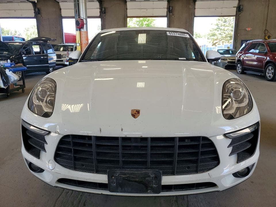 2017 PORSCHE MACAN 5