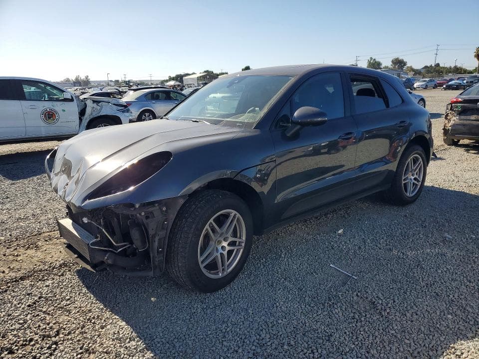 2020 PORSCHE MACAN - 1