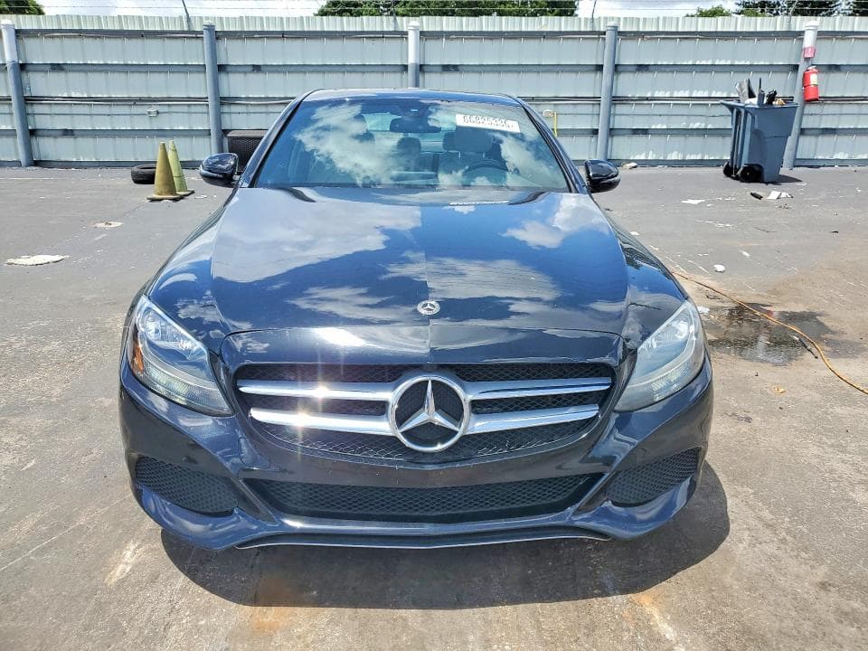 2018 MERCEDES-BENZ C 300 5